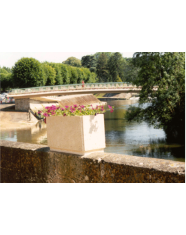 JARDINIERE CERES H. 300MM GRAVILLONS LAVES