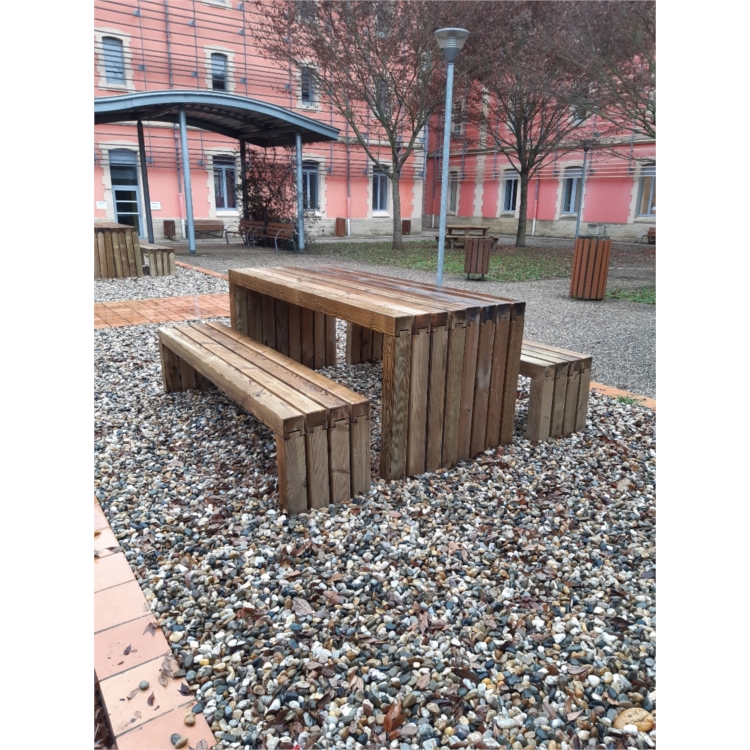 TABLE PIQUE NIQUE BOIS - ACCES PMR TABLE PIQUE NIQUE BOIS - ACCES PMR