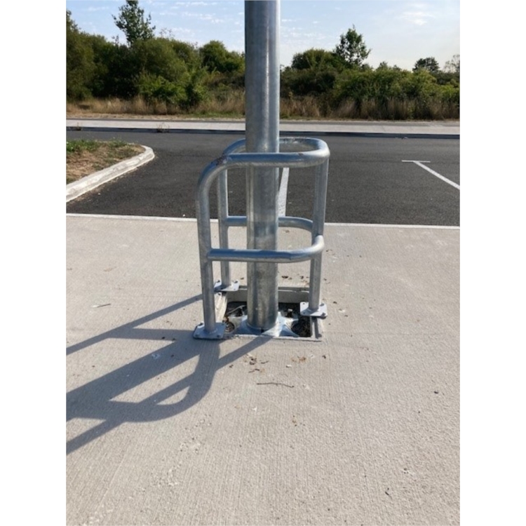 ETRIER DE PROTECTION RENFORCE 3 PIEDS Ø.60MM ETRIER DE PROTECTION RENFORCE 3 PIEDS Ø.60MM