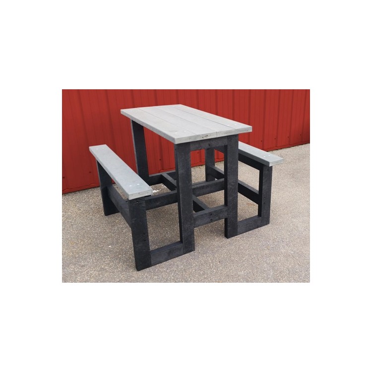 TABLE HAUTE RECTANGULAIRE 4 PLACES - MARRON TABLE HAUTE RECTANGULAIRE 4 PLACES - MARRON